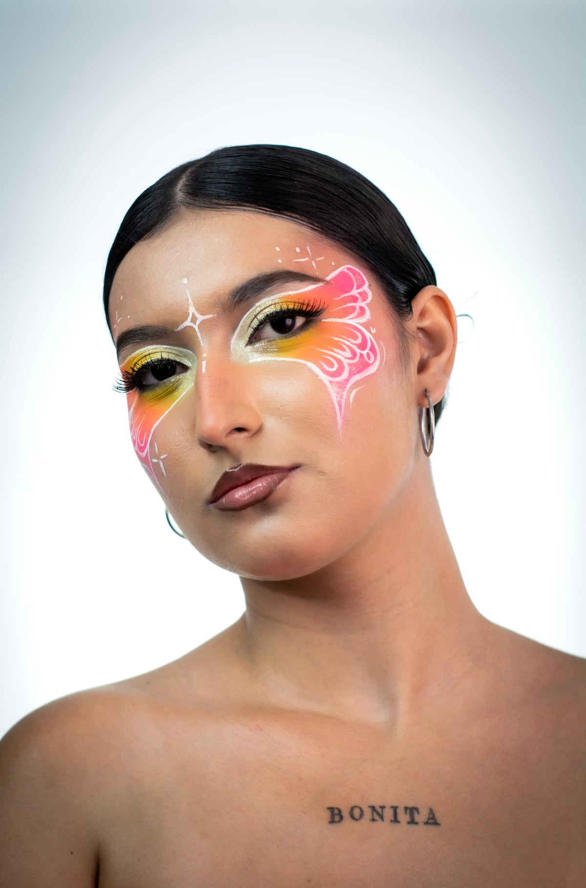 Paleta de sombras Neón Mirely Makeup, maquillaje profesional